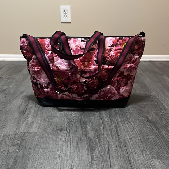 Victoria’s Secret Pink/ White Floral Tote with 2 sets of handles - Picture 3 of 7